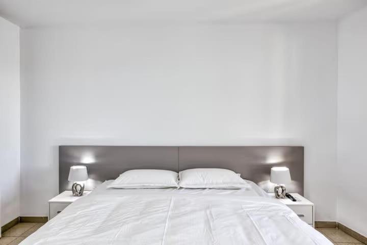 Apartamento Con Vistas A Mar Y Canal. エンプリアブラバ エクステリア 写真
