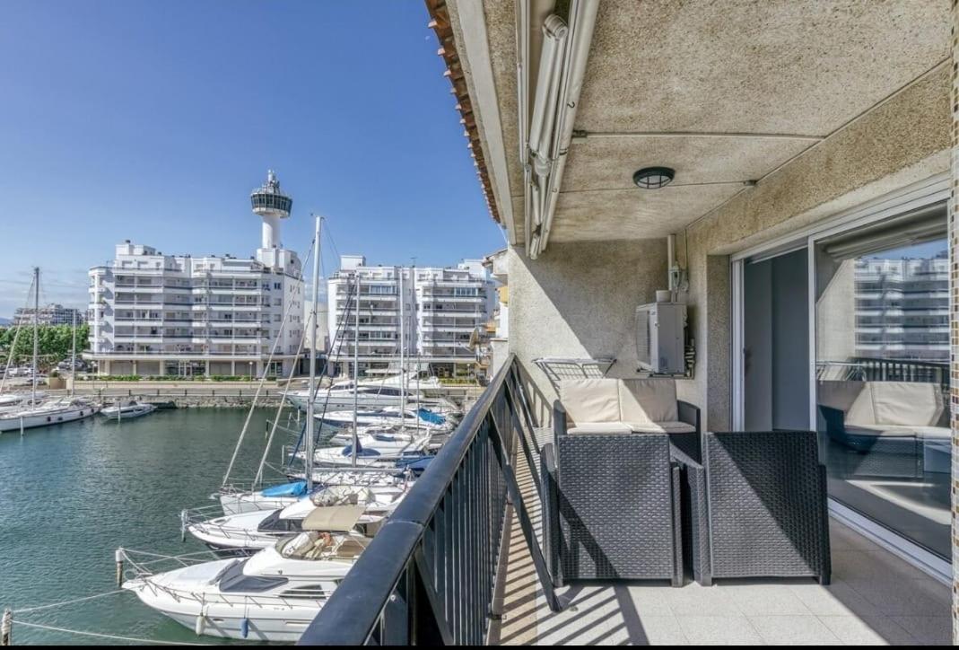 Apartamento Con Vistas A Mar Y Canal. エンプリアブラバ エクステリア 写真