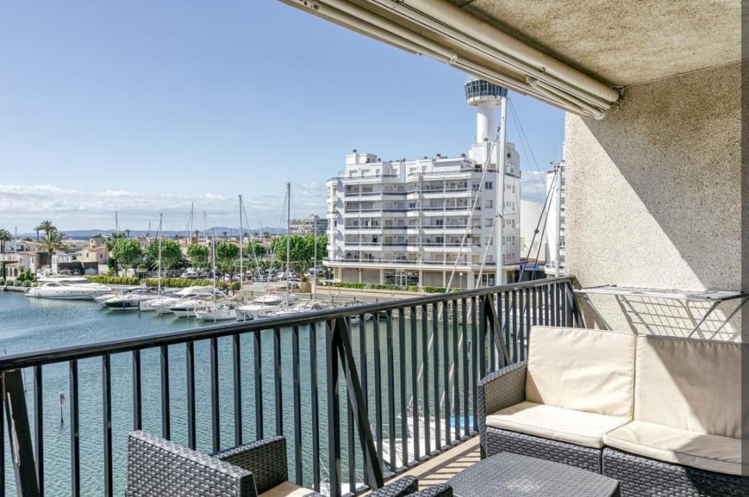 Apartamento Con Vistas A Mar Y Canal. エンプリアブラバ エクステリア 写真